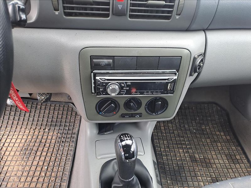 Škoda Octavia 1,9 TDI - fotka 11 z 12