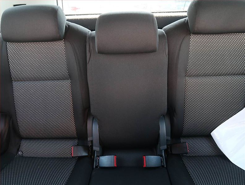 Škoda Roomster (2013) Scout 1.2 TSI, ČR,1.maj - fotka 10 z 18