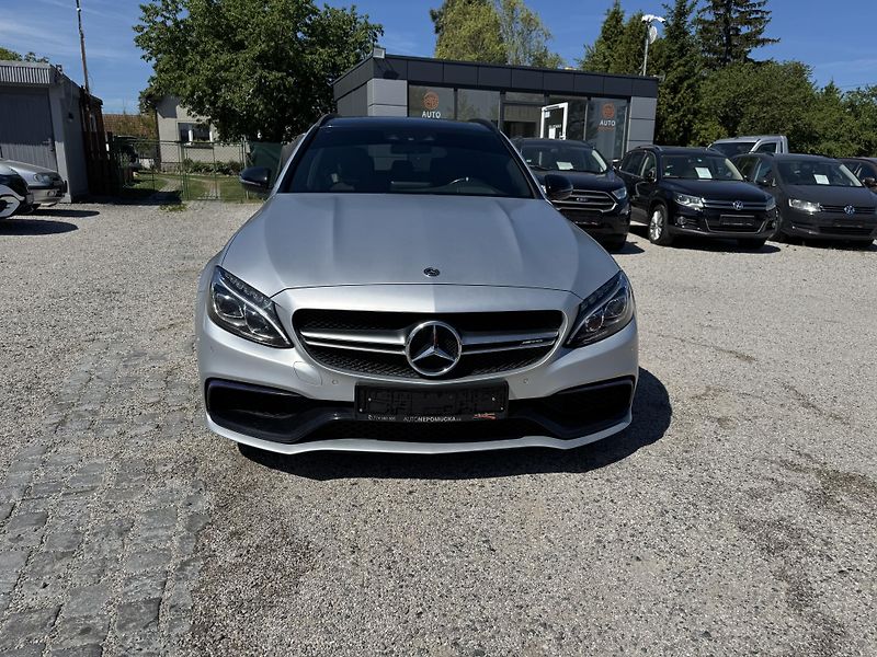 Mercedes-Benz Třídy C (2017) C63S AMG V8 Biturbo REZERVACE - fotka 3 z 30