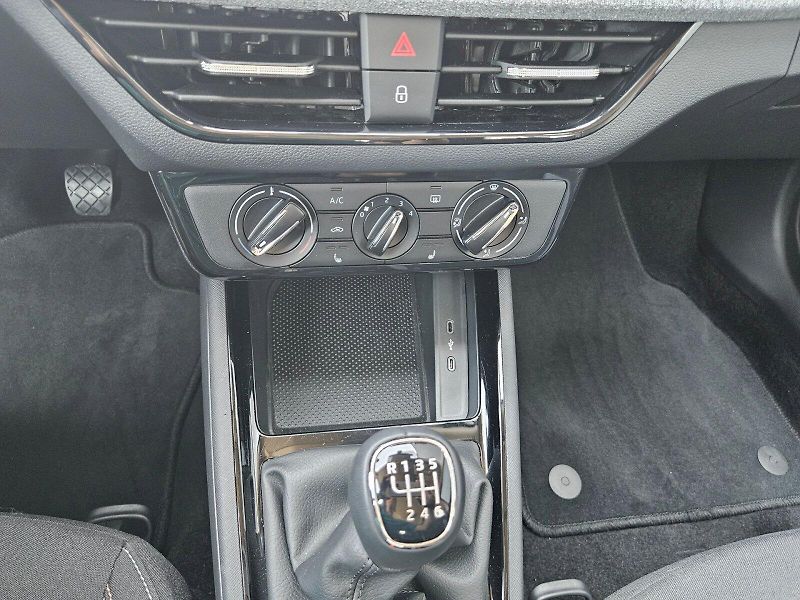 Škoda Kamiq (2025) SELEC TSI 85/1.0 M6F - fotka 21 z 25