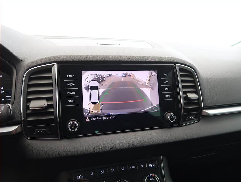 Škoda Karoq (2022) 1.5 TSI, digi klima - fotka 21 z 28