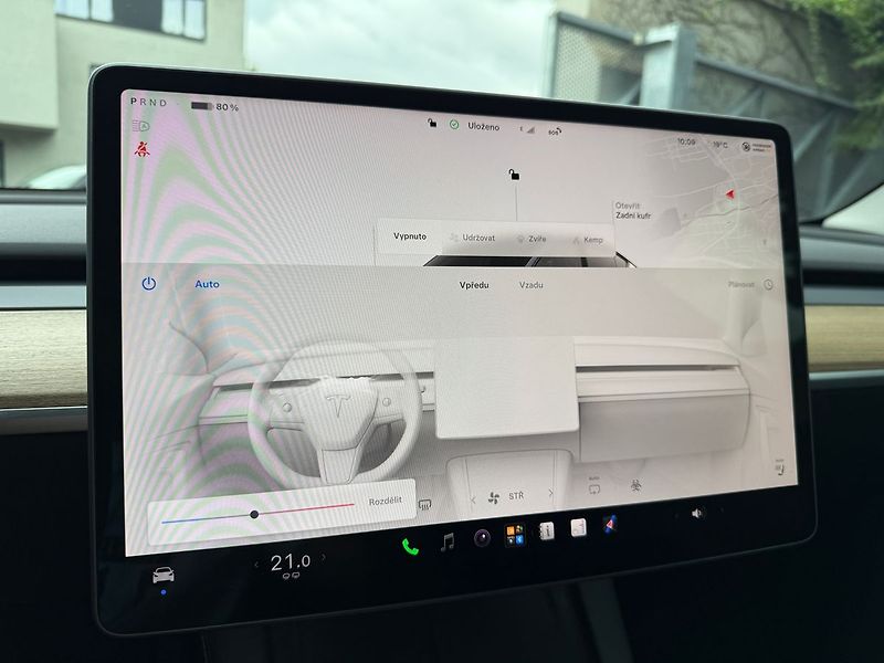 Tesla Model Y Long Range AWD 20´ - fotka 16 z 40