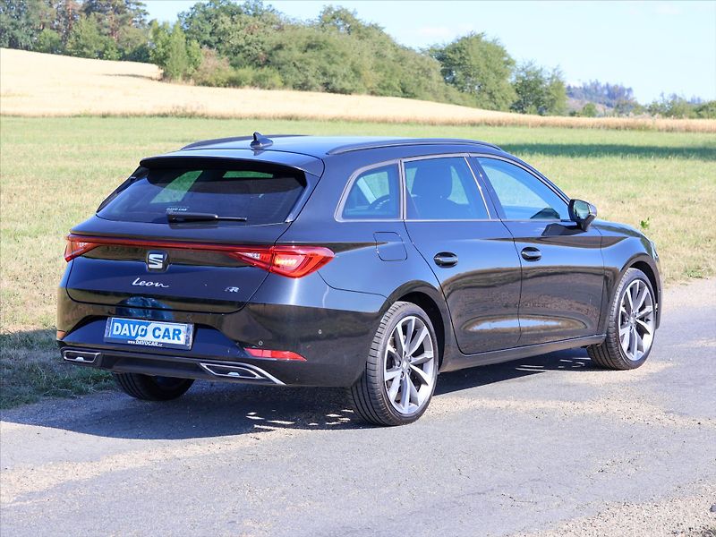 Seat Leon 2,0 TDI 110kW DSG FR CZ DPH - fotka 7 z 29