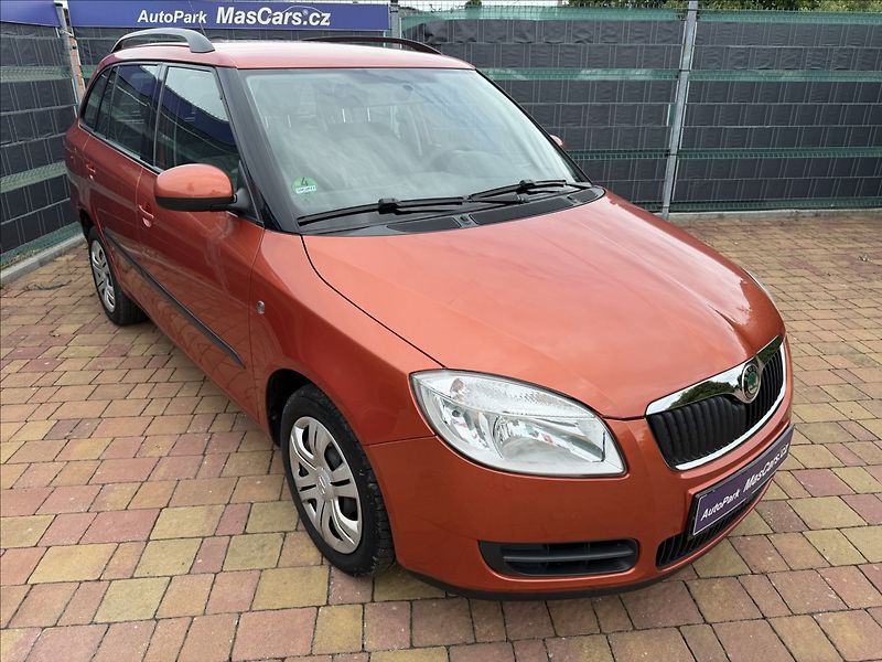 Škoda Fabia II 1.4 Ambiente - fotka 3 z 17