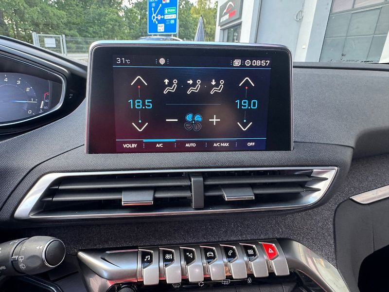 Peugeot 3008 (2017) 1.2 GT-line, automat - fotka 20 z 33