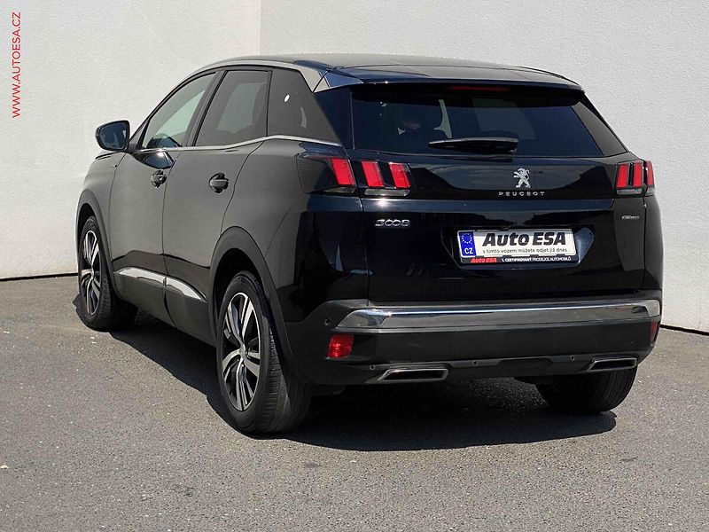 Peugeot 3008 (2019) 1.2 PT, GT Line, LED, navi - fotka 6 z 18
