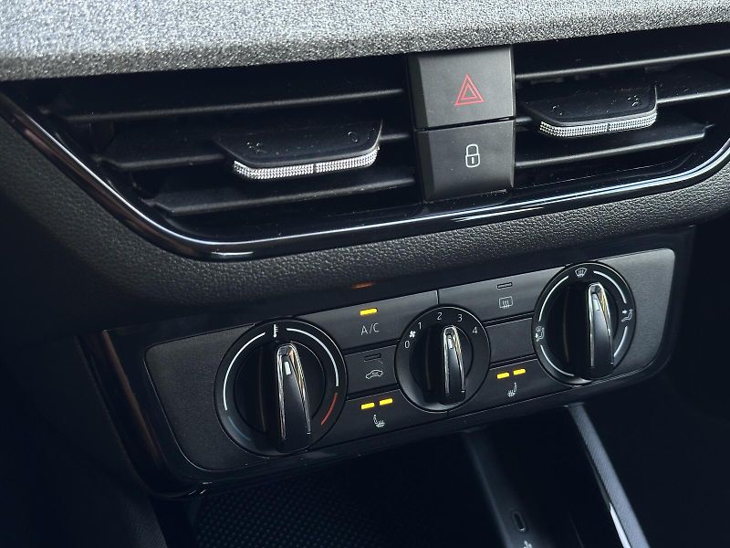 Škoda Scala 1.0TSi Selection 116PS KLIMA A - fotka 21 z 35