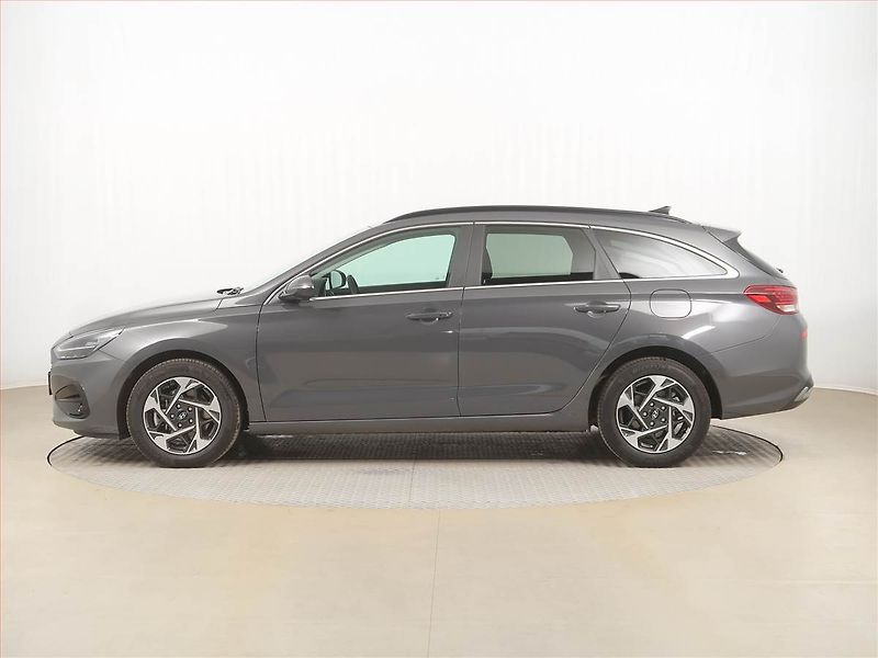 Hyundai i30 (2025) 1.0 T-GDI, Style - fotka 3 z 16