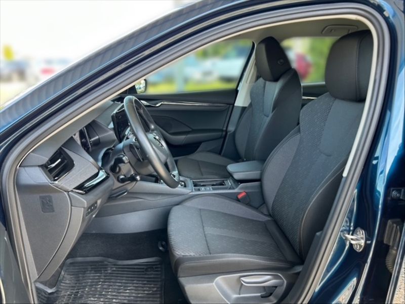 Škoda Octavia 2,0 TDI 110 Style AT - fotka 7 z 11