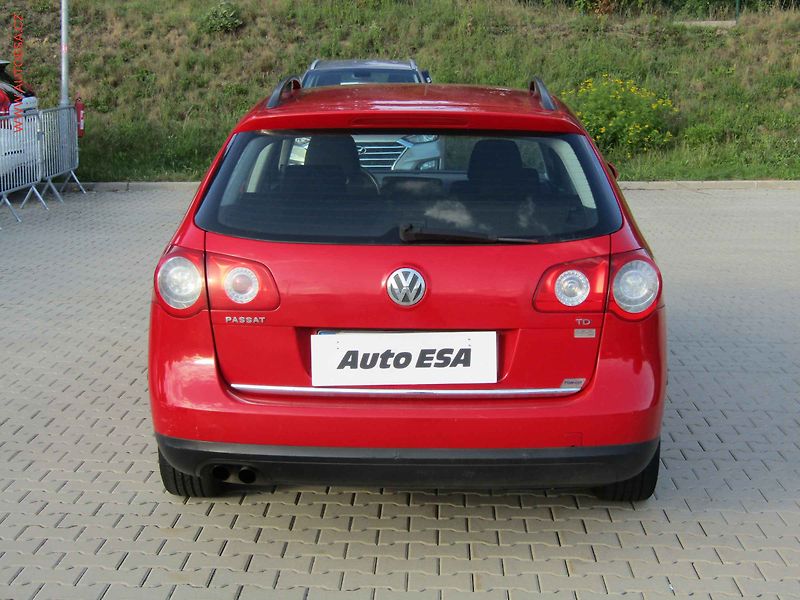 Volkswagen Passat (2008) 1.9TDi Variant, TZ, výhř.sed. - fotka 5 z 21