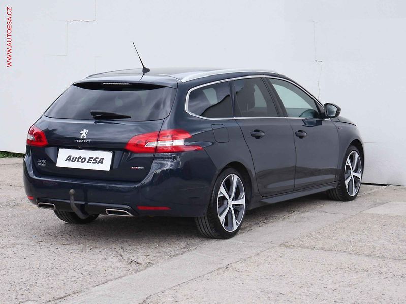 Peugeot 308 (2019) 1.5 HDi, 2.maj,ČR, AT, navi - fotka 6 z 16