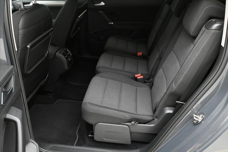 Volkswagen Touran 2,0 TDI 110KW DSG 7míst Záruka - fotka 15 z 34