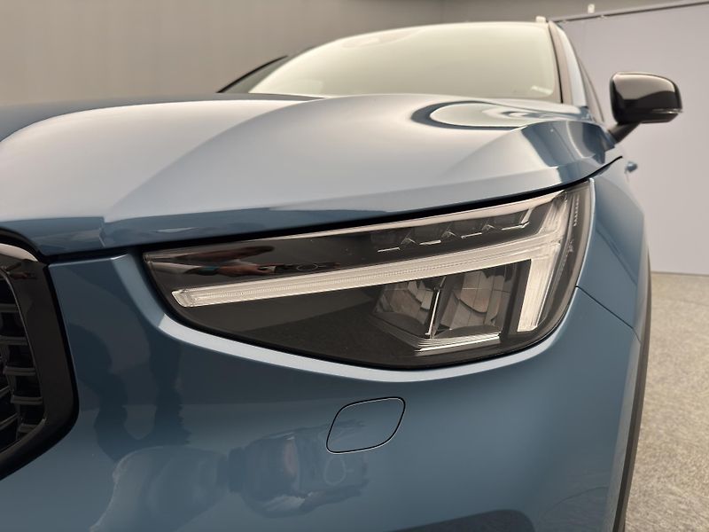 Volvo XC40 T4 RECHARGE ULTIMATE AUT - fotka 20 z 51