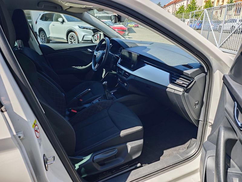Škoda Scala (2020) 1.0 TSi Drive 125 Years - fotka 11 z 40