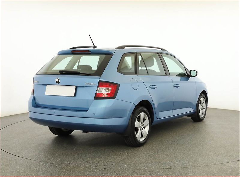 Škoda Fabia (2018) 1.0 TSI, Serv.kniha, Tempomat - fotka 5 z 19