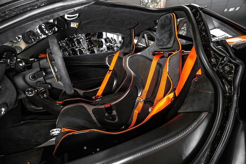 McLaren 765LT LIFT/B&W/MSO/CARBON/BREAKS - fotka 28 z 40