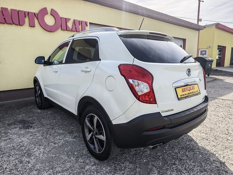 SsangYong Korando 2.0i Výhřev/1.Maj/NAVI - fotka 5 z 26