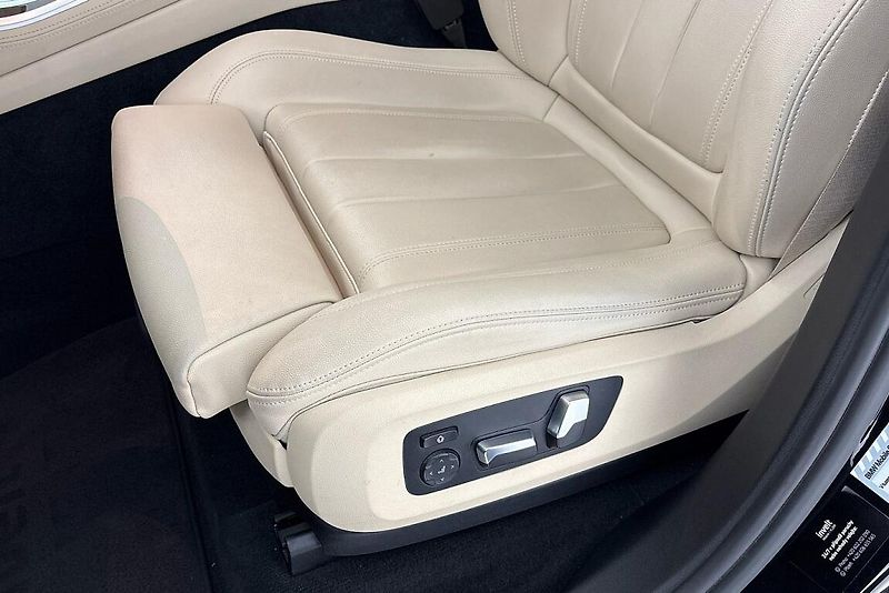 BMW X5 xDrive30d - fotka 7 z 27