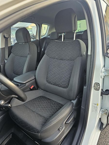 Peugeot 3008 (2016) 1.2 - 96kW, NOVÉ ROZVODY - fotka 15 z 50