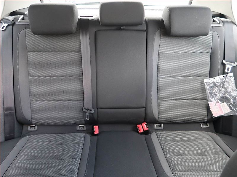 Volkswagen Golf (2011) 2.0 TDI, 4X4, Tempomat - fotka 10 z 16
