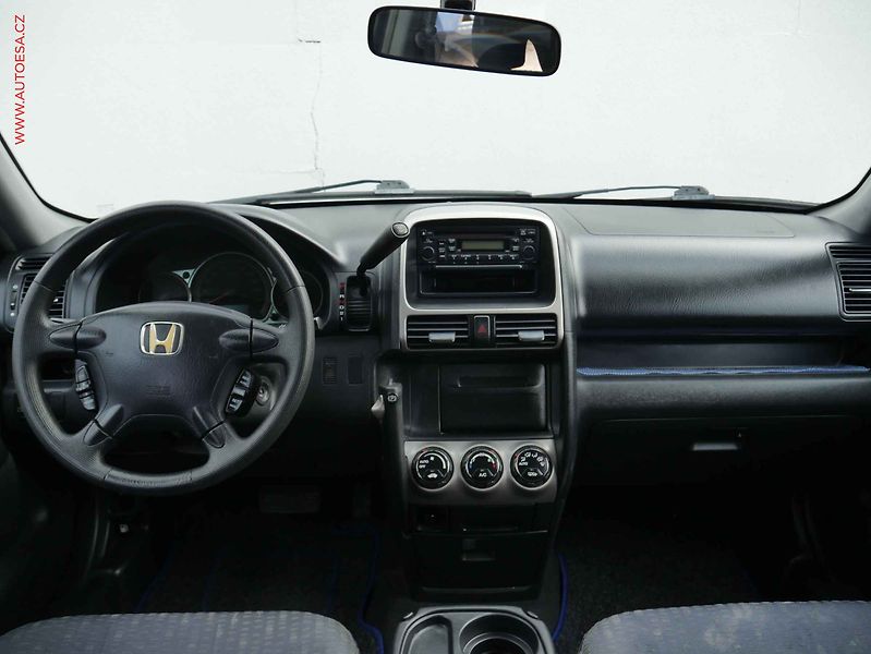 Honda CR-V (2005) 2.0 i -VTEC 4x4, AT, autoAC - fotka 8 z 15