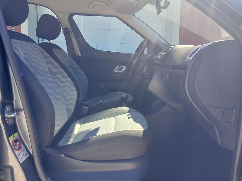 Škoda Roomster 1.4i KLIMA - fotka 16 z 30