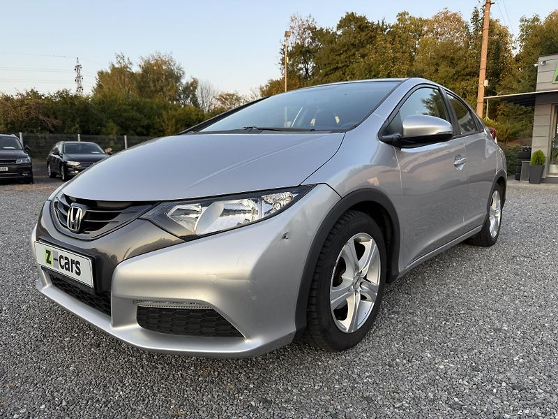 Honda Civic 1.3i-VTEC 73kW ČR - fotka 1 z 17