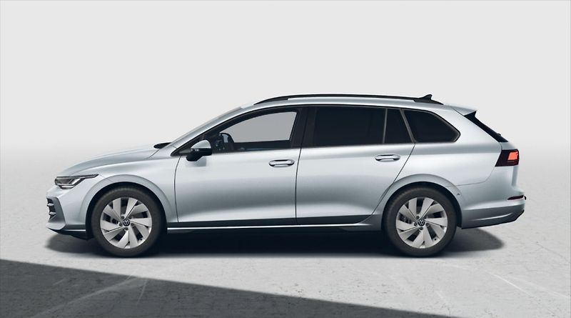 Volkswagen Golf Variant (2026) 1,5 eTSI 7DSG mHEV  People - fotka 2 z 9