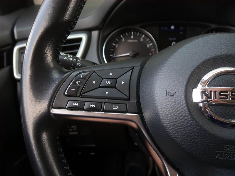 Nissan Qashqai (2019) 1.3 DIG-T, Serv.kniha - fotka 17 z 18