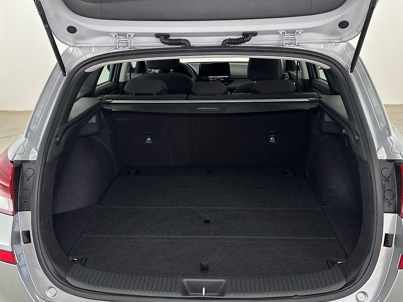 Hyundai i30 Smart DCT - fotka 10 z 26