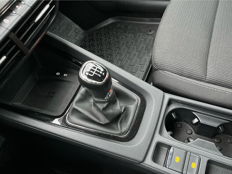 Škoda Octavia 2.0 TDI 110 kW AMBITION - fotka 20 z 28