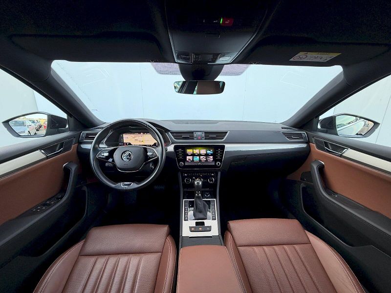 Škoda Superb (2023) 2.0 TDI 147kW 4x4 DSG L&K - fotka 10 z 35