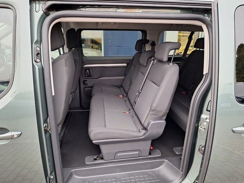 Peugeot Traveller (2026) Active Long 2.0 BHDi 180  EAT8 - fotka 10 z 19