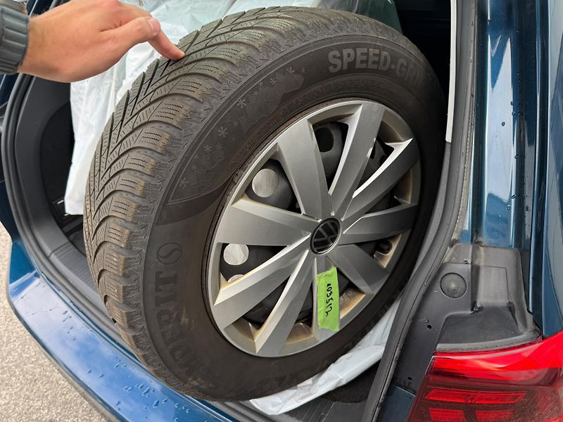 Volkswagen Passat 2.0 TDI 110kw DSG Variant - fotka 23 z 24