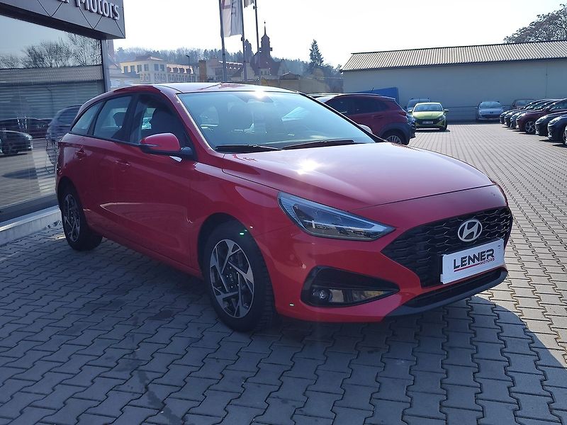 Hyundai i30 1.5 T-GDI/103kW Comfort 16 DCT - fotka 3 z 28