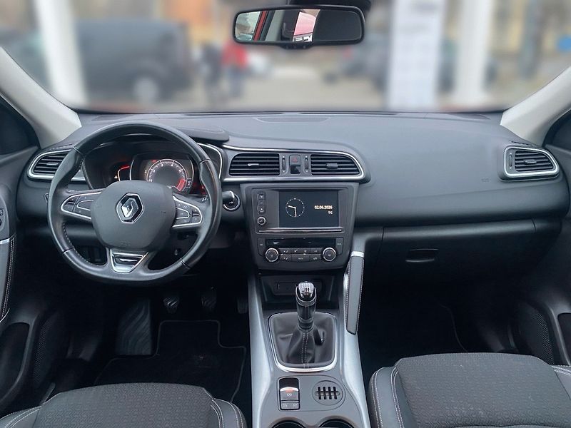 Renault Kadjar (2015) 1,2tce 96kw, Intens, Nová STK - fotka 16 z 21