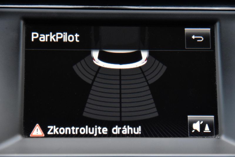 Škoda Fabia 1.2 TSi STYLE,KLIMA,VÝHŘEV,PDC - fotka 25 z 46