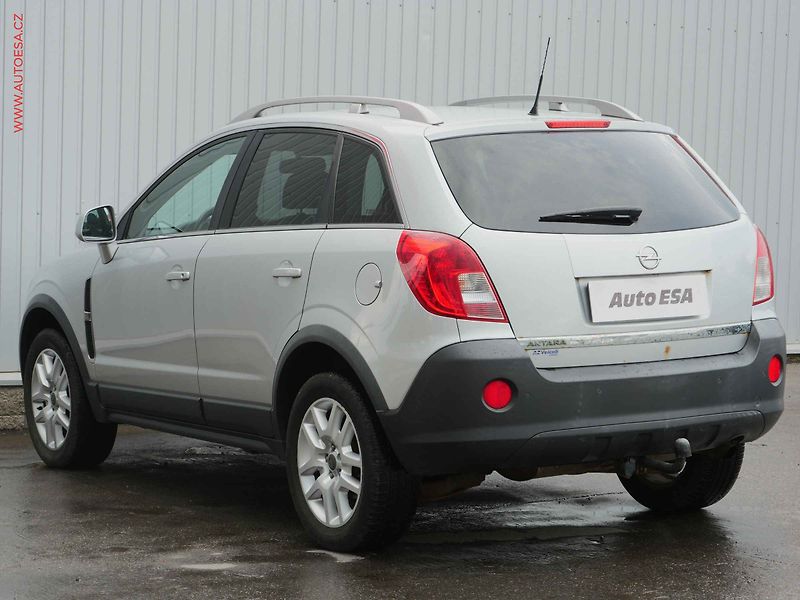Opel Antara (2011) 2.4 16V - fotka 6 z 20