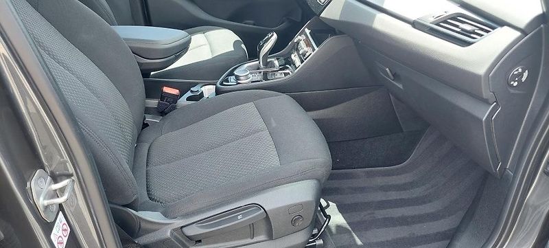 BMW Řada 2 (2021) 216d Gran Tourer - fotka 10 z 19