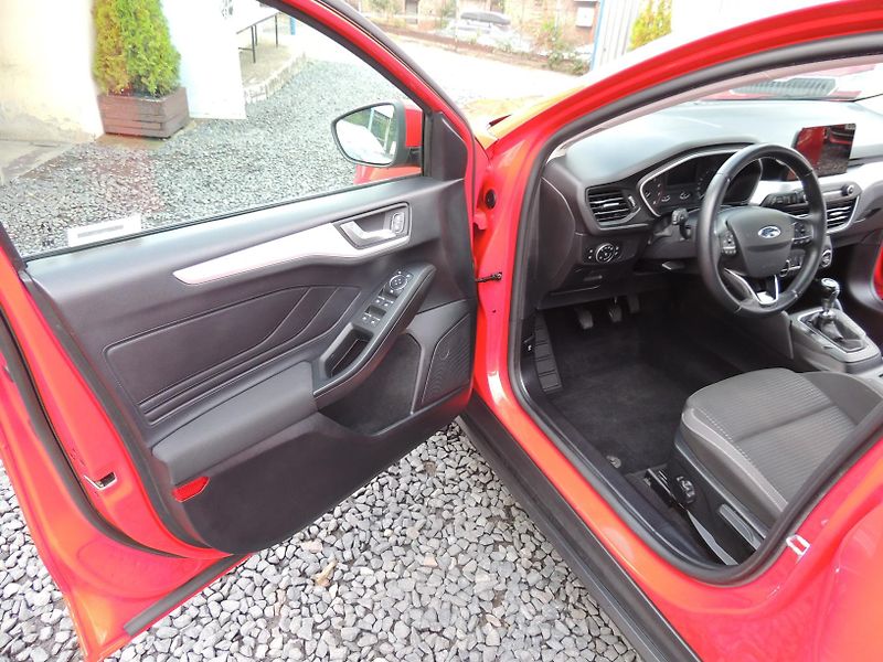 Ford Focus (2020) Combi 1.0i,92kw,ČR,1.majitel - fotka 11 z 44