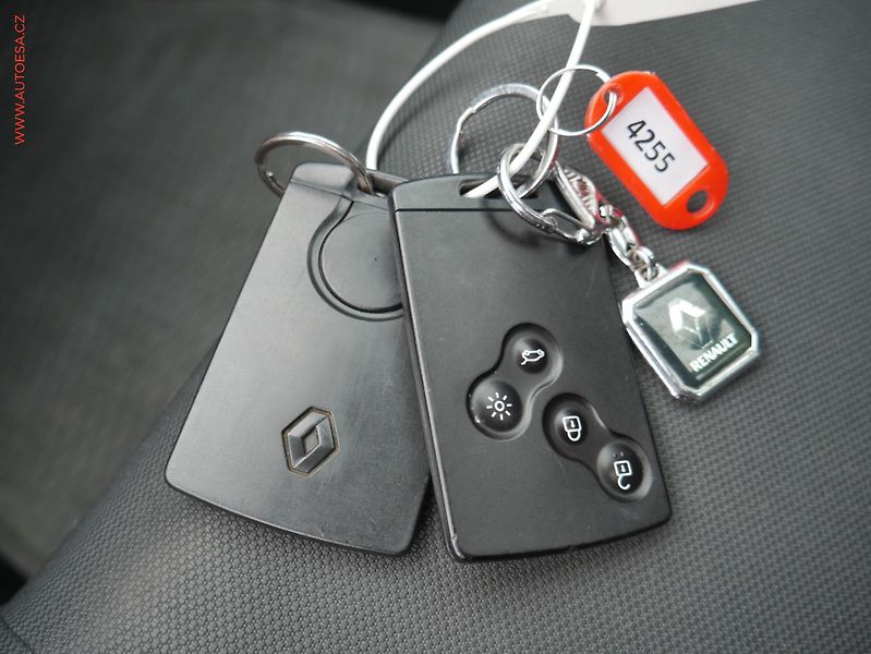 Renault Mégane (2010) 1.5 dCi, AC, temp. STK3/28 - fotka 18 z 18