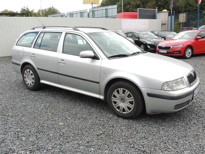 Škoda Octavia (2004) Combi 1.6i,75kw,klima - fotka 3 z 24