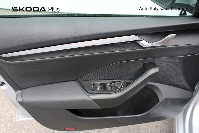 Škoda Octavia (2025) Selection 1.5TSI / 110kW 6°MP - fotka 9 z 24