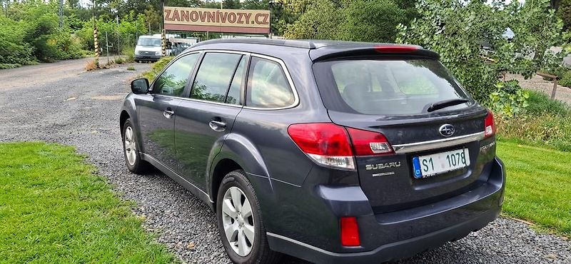 Subaru Outback 2.5 4x4 automat - fotka 4 z 64