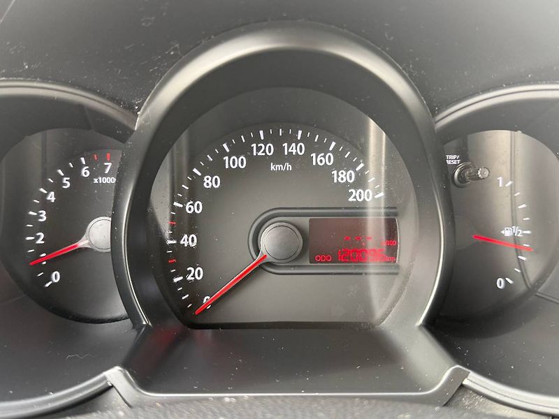 Kia Picanto (2011) 1.0 CVVT 51 kW Active - fotka 11 z 20