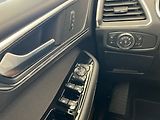 Ford S-MAX 2.5 Duratec FHEV TITANIUM - náhled 19