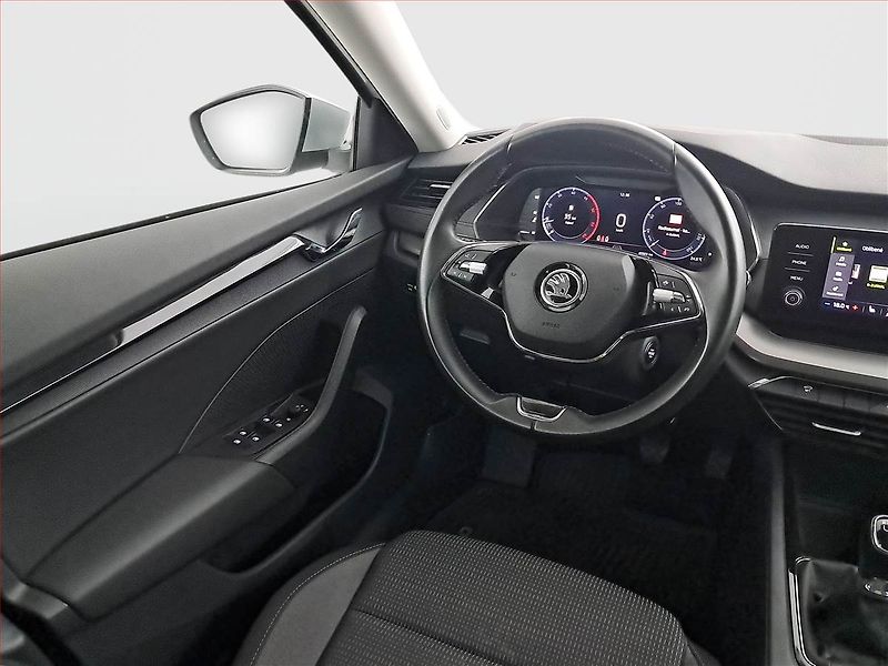 Škoda Octavia (2023) Ambition 2.0 TDI, ČR,1.maj - fotka 7 z 17