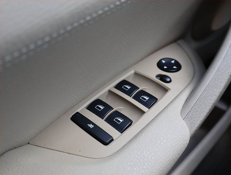 BMW X1 (2014) M Sport sDrive20d, 4X4 - fotka 16 z 19