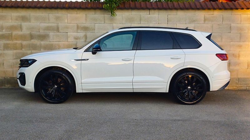 Volkswagen Touareg R-LINE 210kW-WEBASTO-HUD-TZ- - fotka 17 z 50