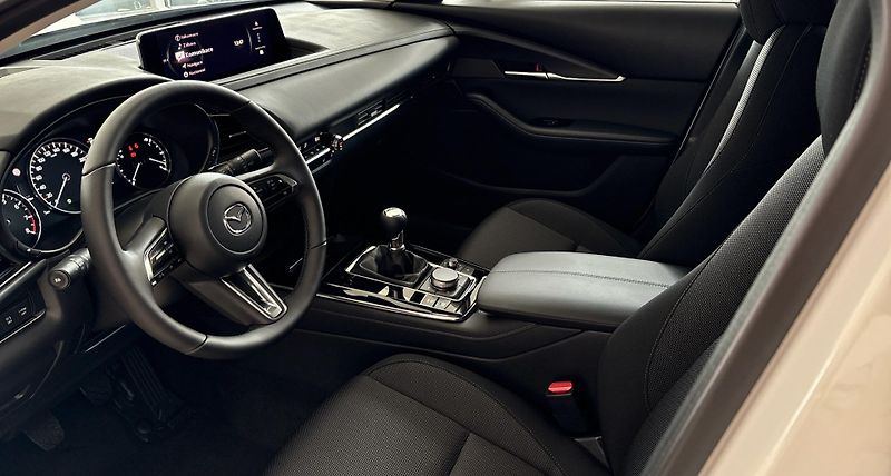 Mazda CX-30 (2026) 2.0 X186 Centre-line MT - fotka 6 z 23